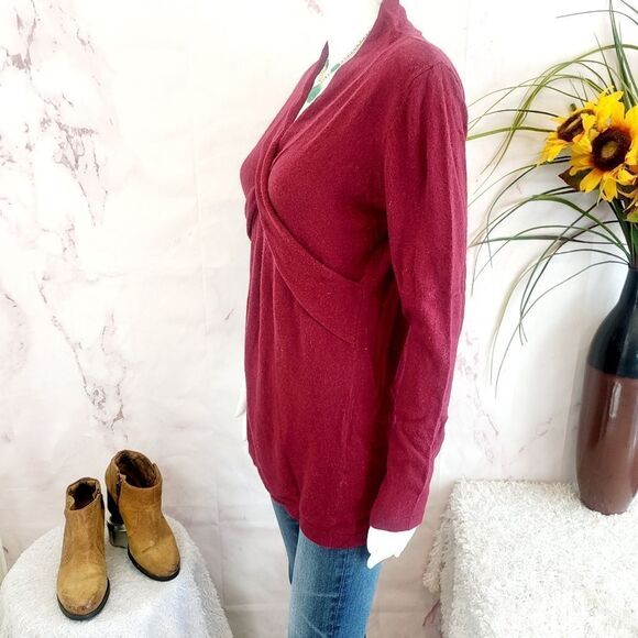 Women's V-Neck Sweater - Burgundy - Picture 4 of 7